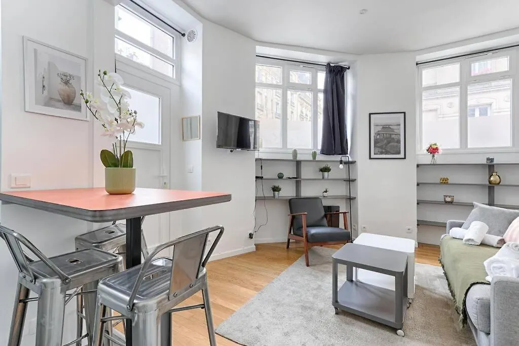 Charming Apartment 1Br Batignolles Paris